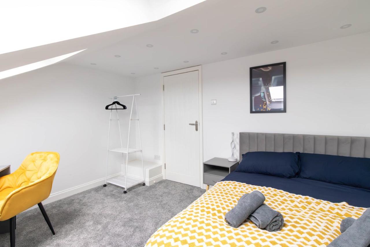 Open Mind Property - 6 Luxury Bedrooms With Free Parking 朴次茅斯 外观 照片