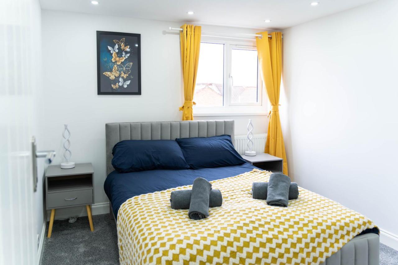 Open Mind Property - 6 Luxury Bedrooms With Free Parking 朴次茅斯 外观 照片
